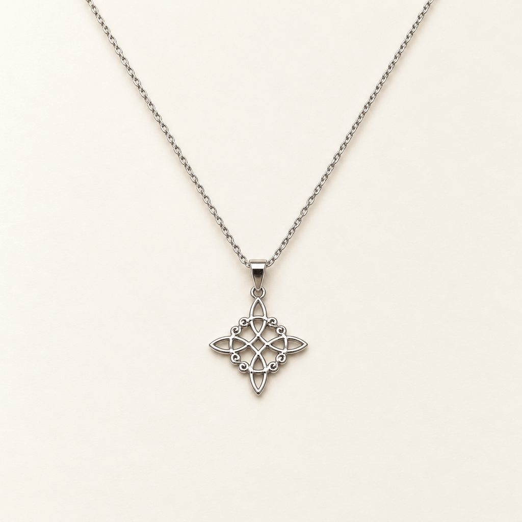 Colgante Nudo de Bruja en Plata 925 Rodiada con Cadena – 20 mm