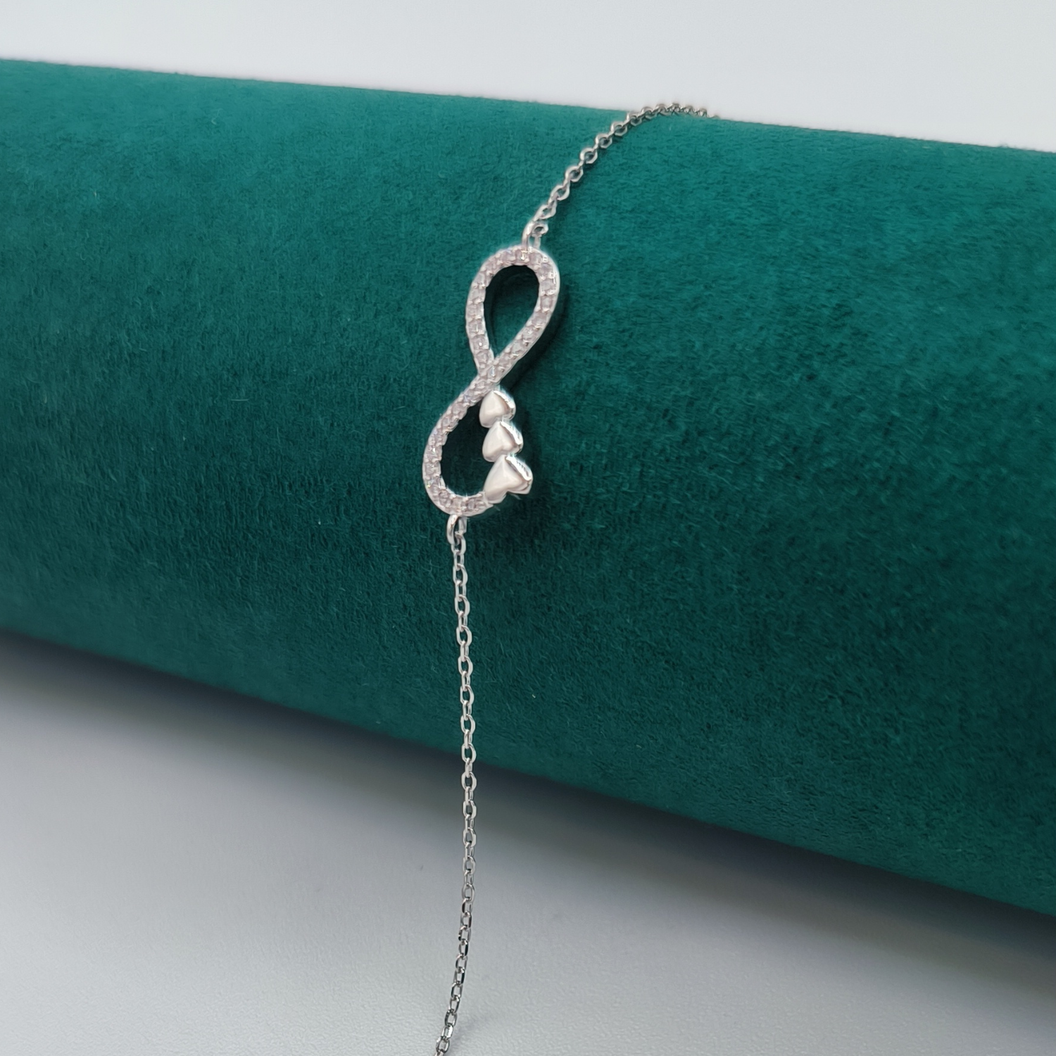Pulsera Infinito y Corazones | Plata Rodiada Hipoalergénica y Circonitas
